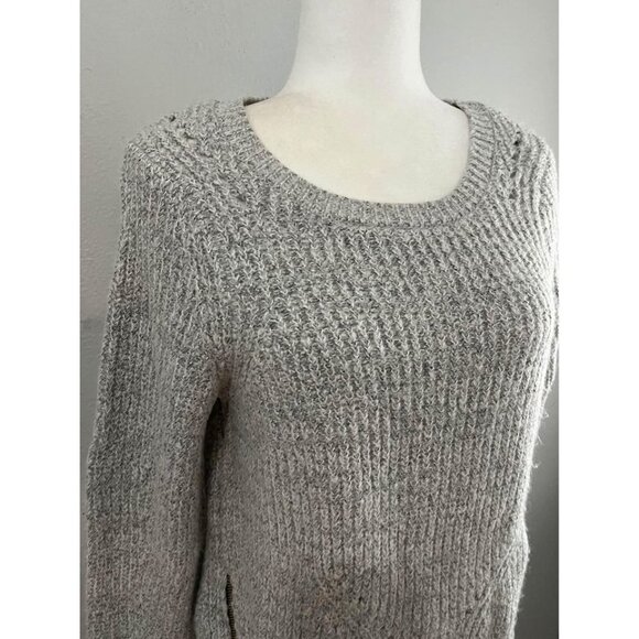 Jessica Simpson Gray Knitted Sweater Size Medium - Picture 5 of 10